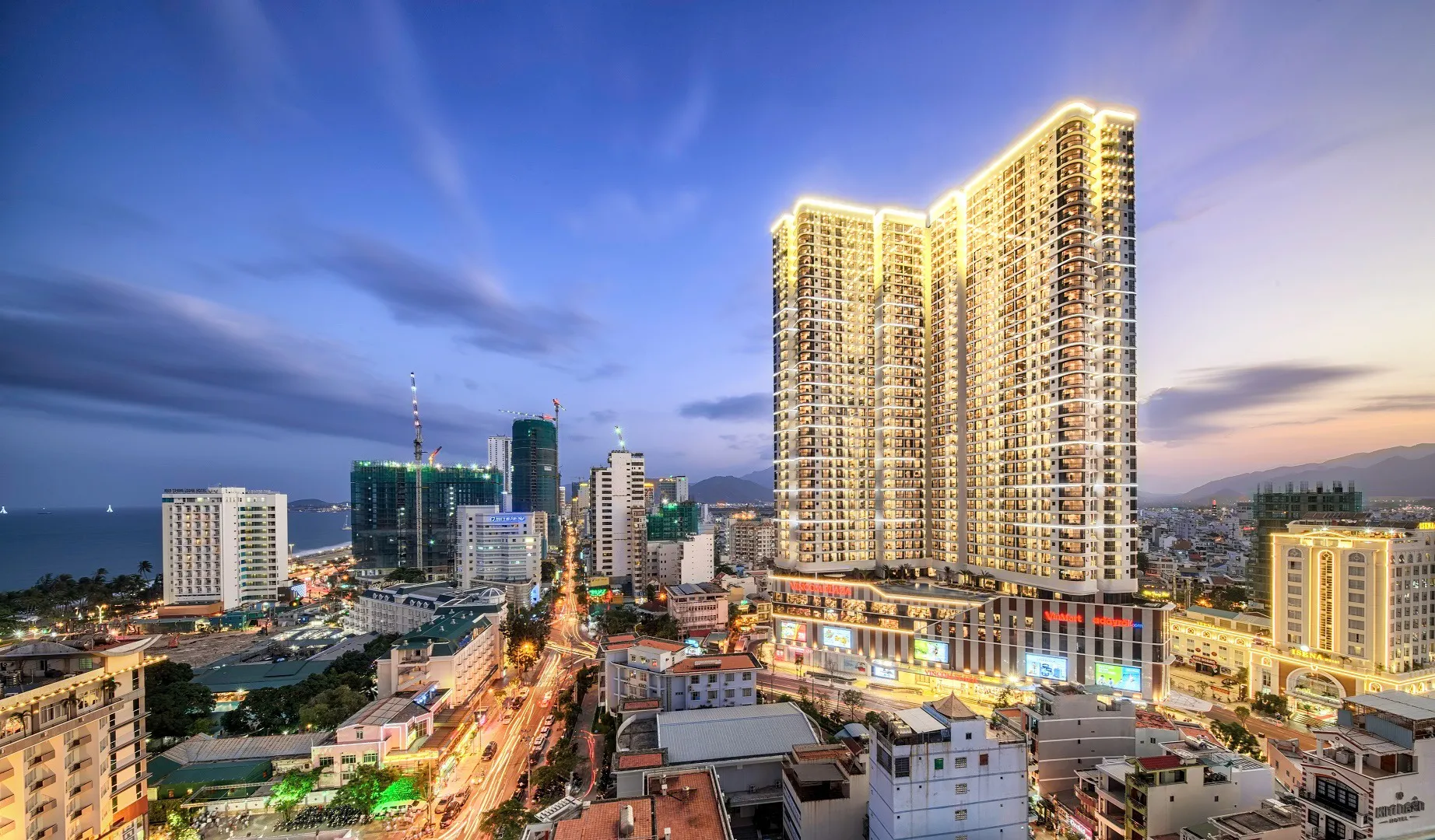 VINPEARL BEACHFRONT CONDOTEL NHA TRANG